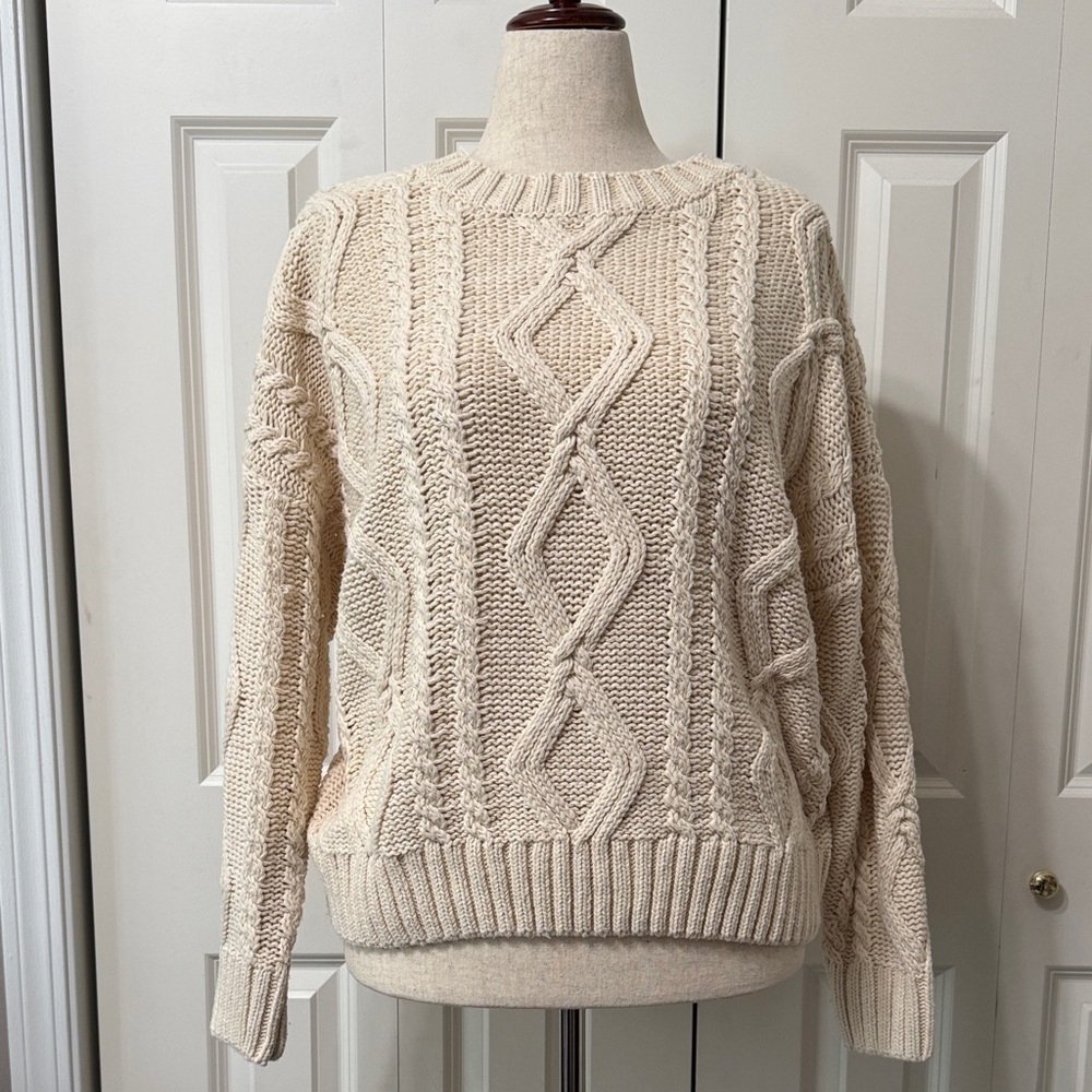 Cable Knit Oversized Cream Sweater EUC❤️ - Picture 2 of 14